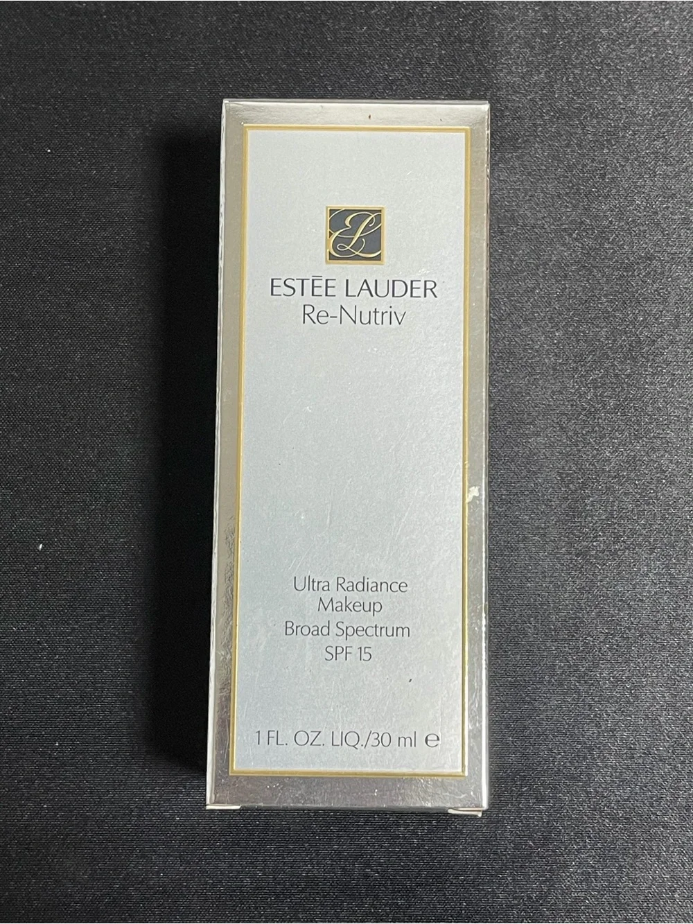 Estée Lauder Re-Nutriv Ultra Radiance Makeup SPF 15 Shell Beige New in Box Rare